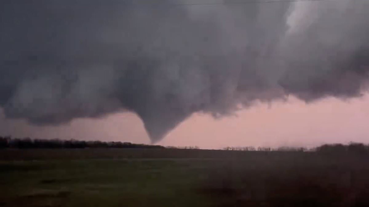 alert-–-kansas-city-residents-are-warned-to-shelter-inside-as-heart-stopping-video-shows-massive-tornado-touching-down-and-softball-sized-hail-raining-down-on-the-region