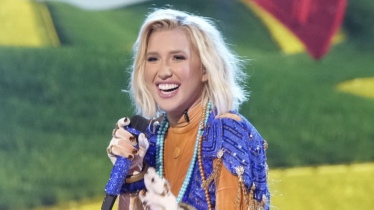 alert-–-the-masked-singer:-savannah-chrisley-reveals-identity-after-performing-for-incarcerated-parents-as-afghan-hound