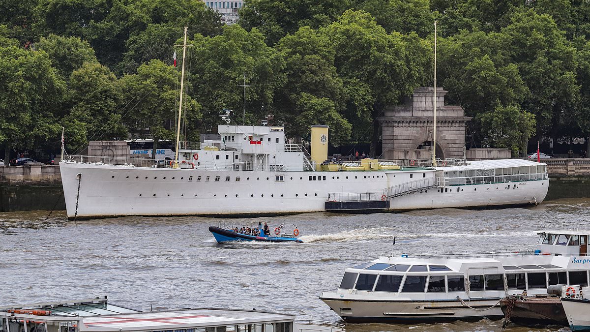 alert-–-london’s-other-wwii-navy-ship-on-the-thames-needs-your-help:-desperate-bid-to-save-hms-wellington-–-the-only-surviving-uk-vessel-from-the-battle-of-the-atlantic-which-lead-to-the-deaths-of-70,000-allied-sailors