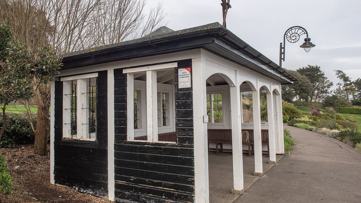 alert-–-fury-over-council-plan-to-tackle-anti-social-behaviour-by-demolishing-picturesque-pavilion-on-dorset-coast-which-has-become-a-hangout-for-homeless-and-bored-teenagers