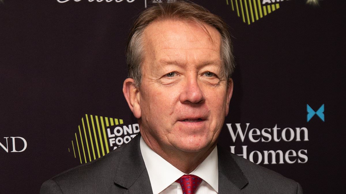 alert-–-ex-premier-league-manager-alan-curbishley-at-war-with-neighbours-over-planning-row