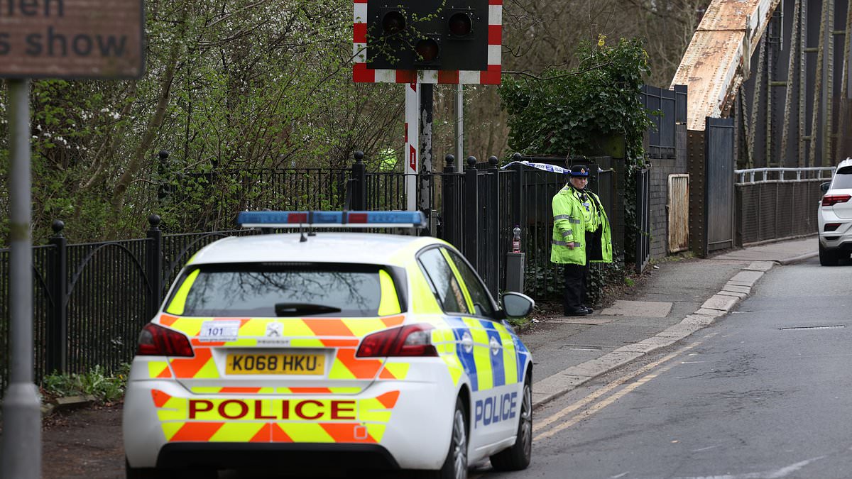 alert-–-police-searching-for-‘vulnerable’-missing-21-year-old-man-say-they-have-found-a-body-in-greater-manchester-park,-with-locals-saying-they-saw-specialist-water-search-teams-working-at-the-scene