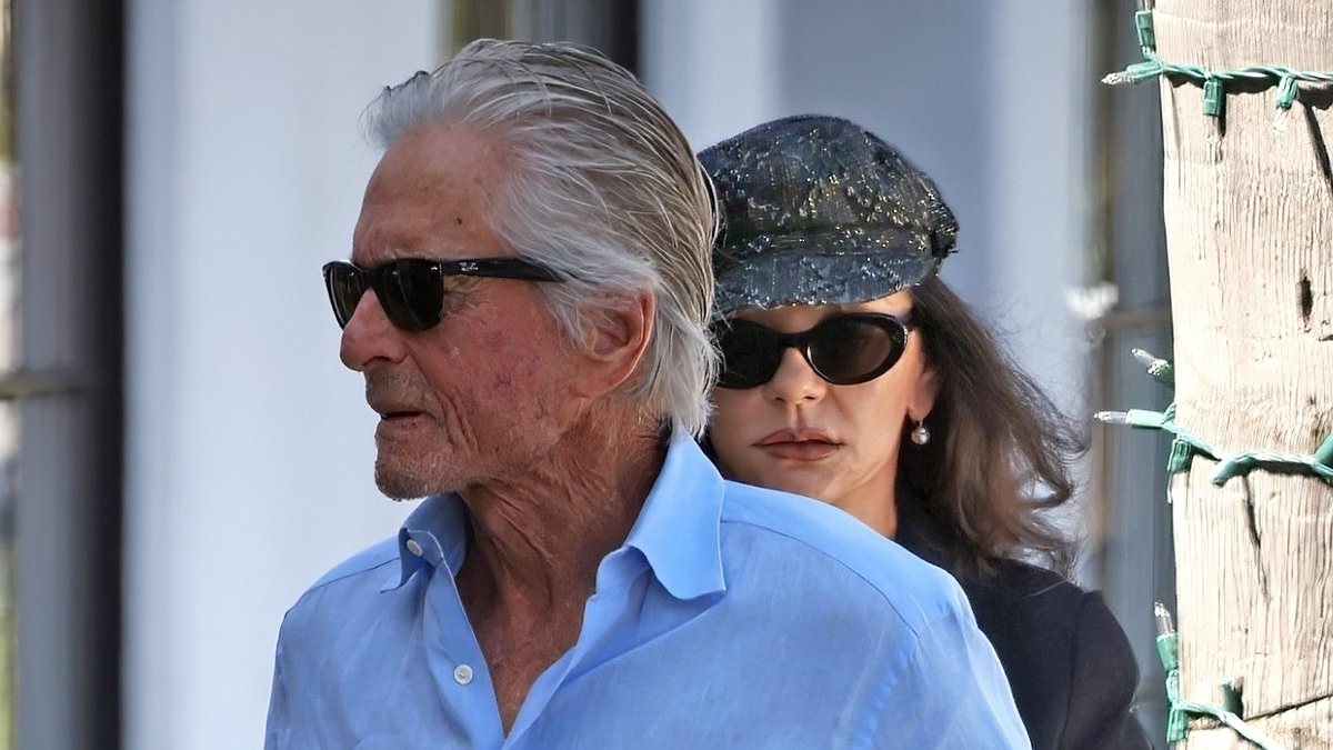 alert-–-catherine-zeta-jones,-54,-is-chic-in-flared-jeans-as-she-joins-husband-michael-douglas,-79,-for-lunch-in-santa-barbara