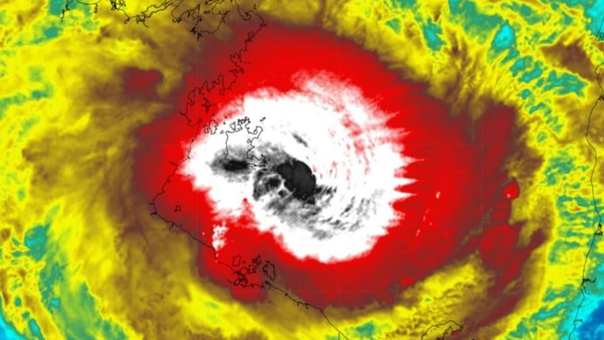 alert-–-cyclone-megan-set-to-smash-northern-territory-within-hours:-what-you-need-to-know