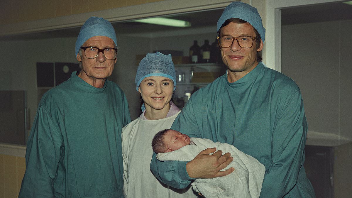 alert-–-james-norton-joins-bill-nighy-and-thomasin-mckenzie-in-new-trailer-for-netflix-film-joy-–-based-on-the-true-story-of-the-world’s-first-‘test-tube-baby’-louise-joy-brown