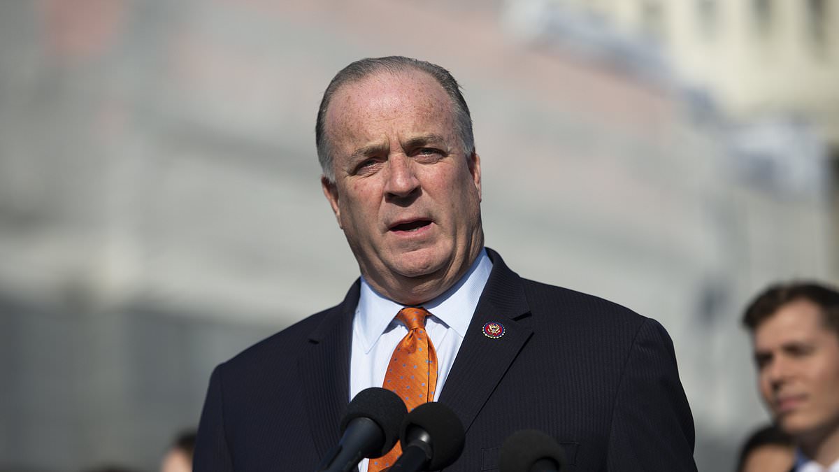 alert-–-michigan-democrat’s-brother-timothy-kildee,-57,-is-‘shot-and-killed-at-home-by-his-own-son-during-a-fight-before-27-year-old-stole-his-truck-then-had-horror-crash-at-intersection’