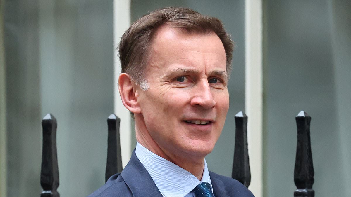 alert-–-blow-for-jeremy-hunt-as-government-borrowed-8.4bn-last-month-–-more-than-expected-–-with-huge-tax-haul-offset-by-bigger-benefits-and-spending