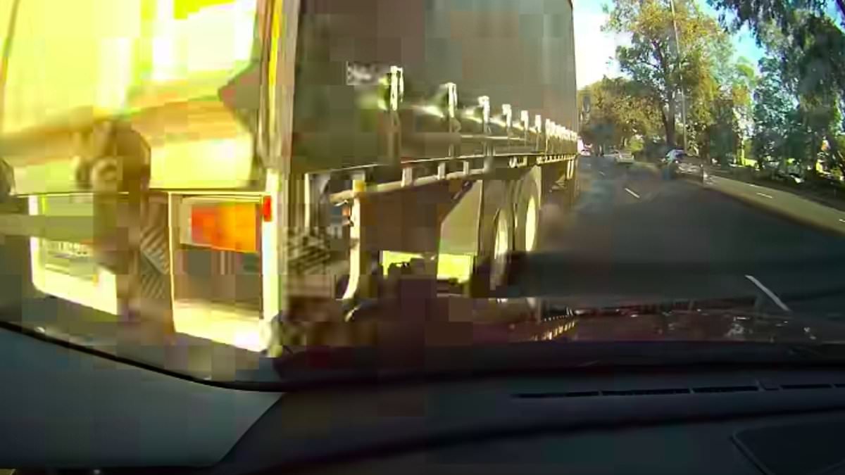 alert-–-close-call:-terrifying-dash-cam-footage-shows-runaway-truck-barrelling-down-melbourne-road-–-and-the-very-australian-reaction-it-triggers