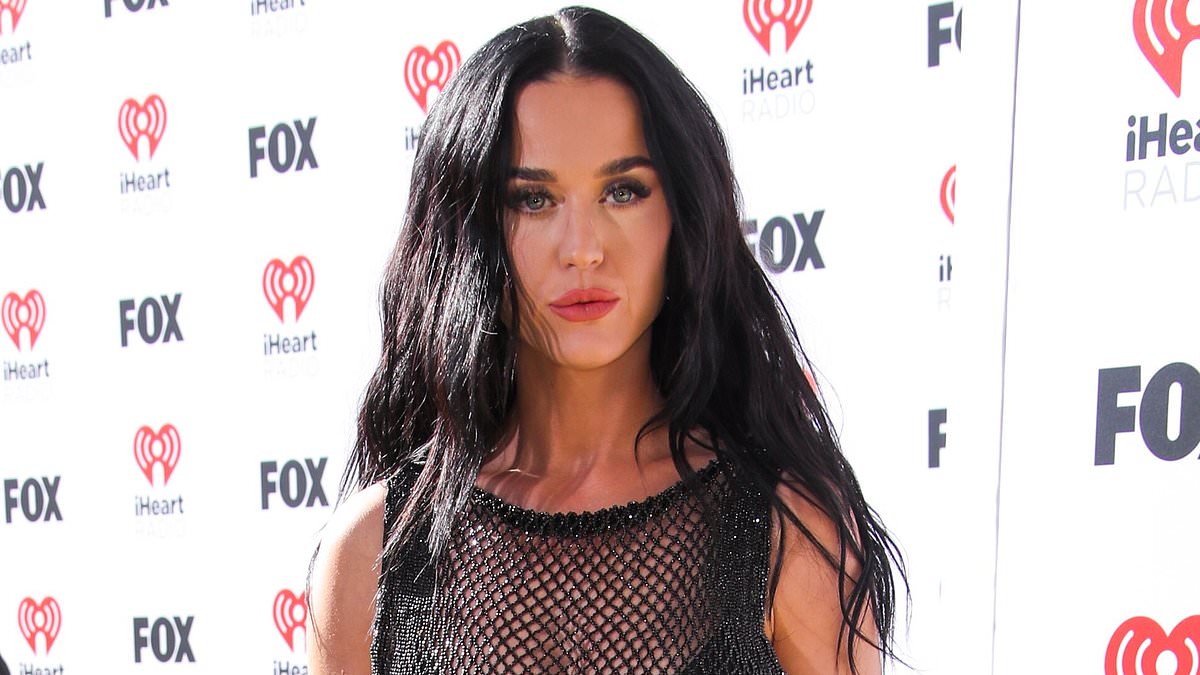 alert-–-halloween-comes-early!-katy-perry-flashes-underwear-in-fishnet-dress-while-jojo-siwa-shocks-with-kiss-jumpsuit-alongside-goth-girl-avril-lavigne-as-they-lead-arrivals-at-iheartradio-music-awards-2024