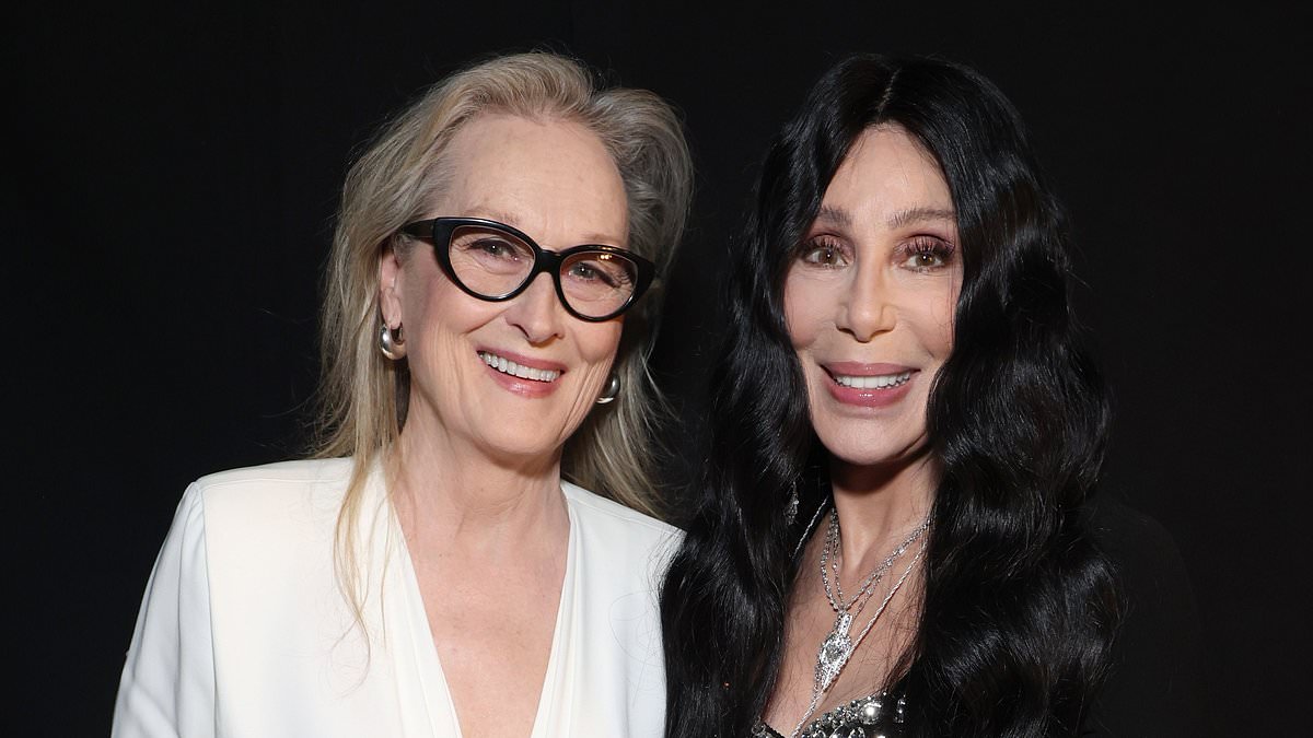 alert-–-2024-iheartradio-music-awards:-cher-accepts-the-icon-award-from-pal-meryl-streep-in-40-year-old-pants…-as-fans-marvel-at-how-similar-they-look-to-decades-old-photo