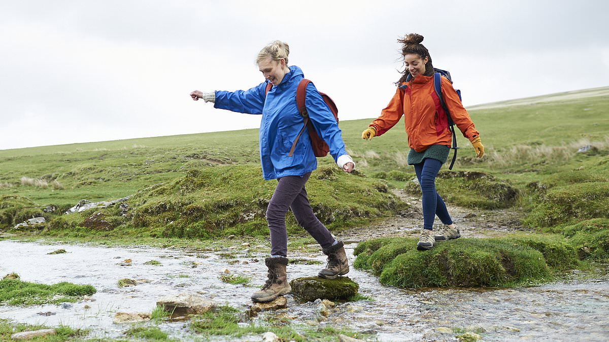 alert-–-revealed:-the-20-best-walks-in-britain-(and-the-maps-that-show-you-the-perfect-route)