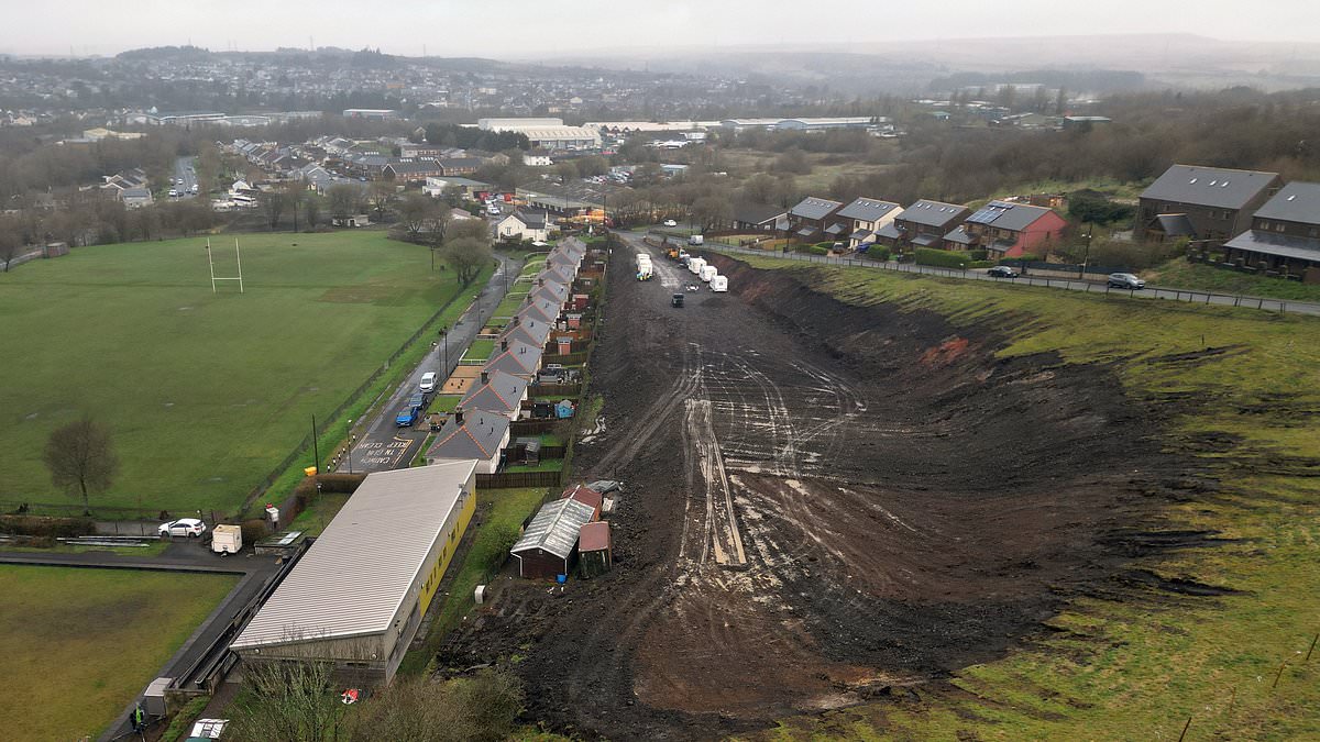 alert-–-welsh-villagers-fear-travellers-could-spark-new-aberfan-disaster-as-they-dig-up-tons-of-earth-in-valleys-as-800-sign-petition-demanding-they-be-kicked-out