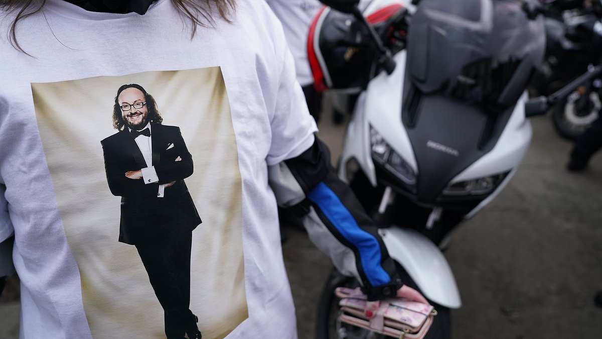 alert-–-dave-myers’-best-friend-si-king-tells-hundreds-of-bikers-paying-tribute-to-the-bbc-star-‘he-would-have-loved’-the-memorial-ride-as-he-sends-his-best-wishes-instead-of-joining-them