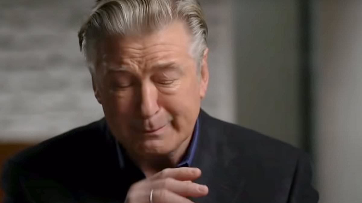 alert-–-alec-baldwin-screamed-and-cursed-at-crew-on-rust-set,-rushed-colleagues’-work-in-a-way-that-compromised-safety-–-then-‘changed-his-story’-after-he-killed-halyna-hutchins,-prosecutors-say-in-bombshell-new-filing