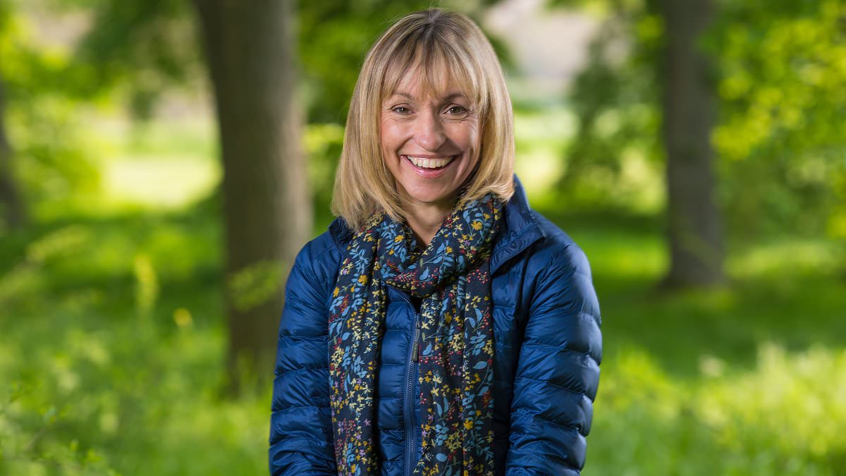 alert-–-springwatch-star-michaela-strachan,-58,-admits-she-‘forgot-she-had-breast-cancer’-until-a-friend-‘reminded-her-to-celebrate’-10-year-anniversary-since-her-diagnosis