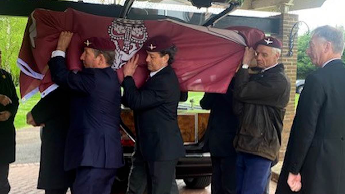 alert-–-lonely-paratrooper,-69,-who-died-with-no-known-friends-or-family-is-given-proper-military-send-off-by-hundreds-of-veterans-who-answered-calls-on-social-media-to-attend-funeral