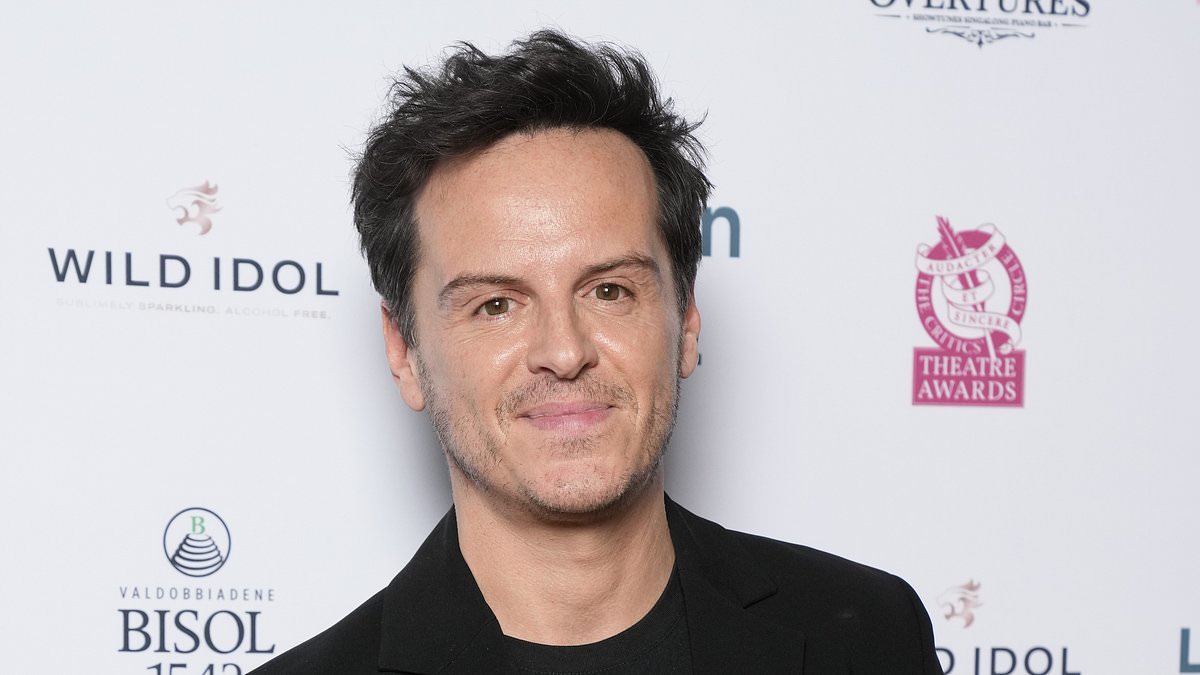 alert-–-andrew-scott-admits-his-recent-accolades-have-been-bittersweet-as-he-grieves-the-sudden-death-of-devoted-mother-nora-during-awards-season:-‘you-manage-it-day-by-day’