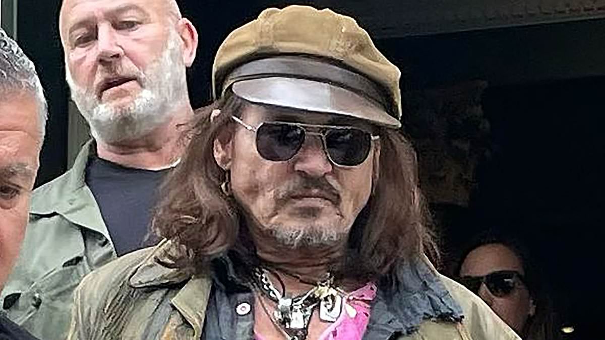 alert-–-inside-johnny-depp’s-radical-transformation:-how-star,-60,-has-dramatically-lost-weight,-ditched-long-hair,-grubby-look-and-embraced-‘clean-living’-in-london-ahead-of-new-dior-campaign-shoot