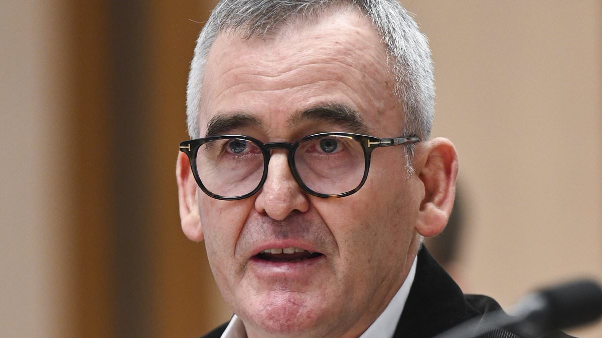 alert-–-woolworths-boss-brad-banducci-facing-jail-over-fiery-senate-hearing-appearance-–-as-he’s-accused-of-‘bulls***ting’-fiery-senate-hearing