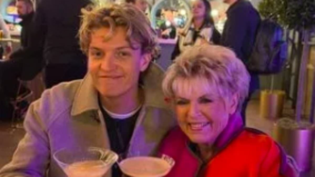 alert-–-gloria-hunniford-reveals-her-grandson -will-marry-in-the-same-church-as-her-late-daughter-caron-keating-–-20-years-after-her-tragic-death-from-cancer