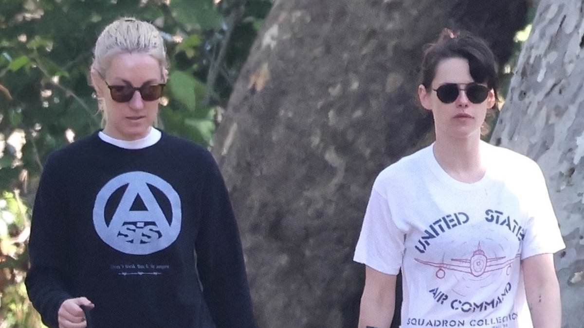 alert-–-kristen-stewart-flashes-her-trim-tummy-in-a-white-crop-top-as-she-and-fiancee-dylan-meyer-enjoy-a-walk-in-los-angeles