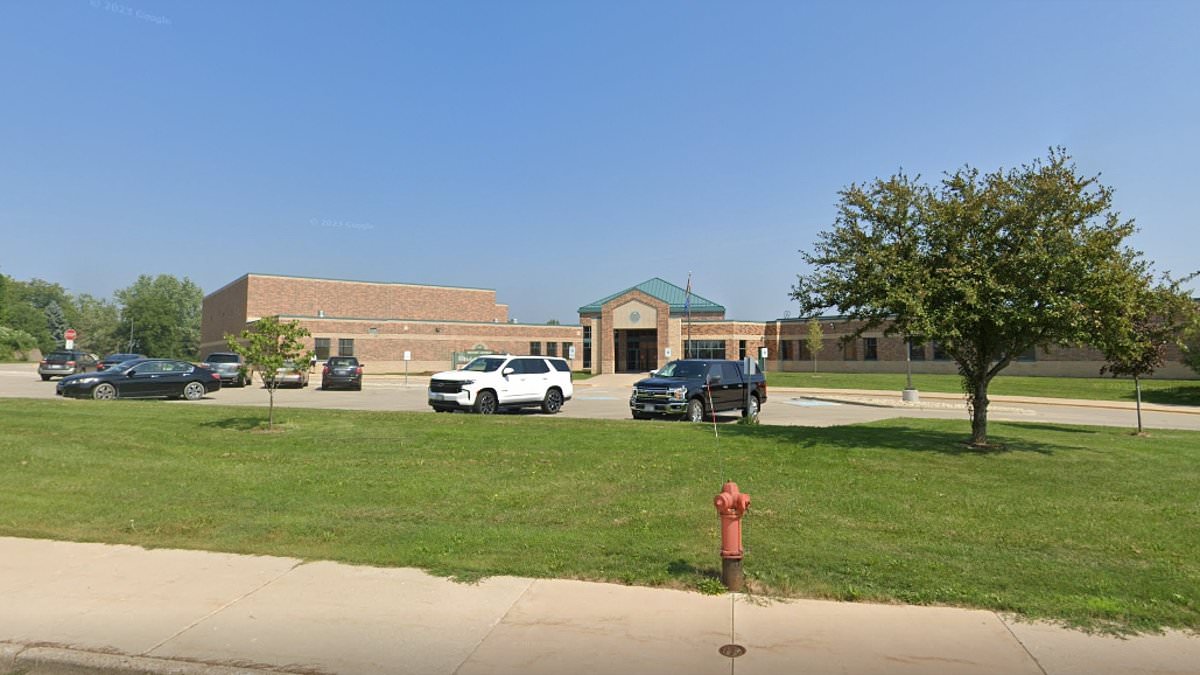 alert-–-active-shooter-at-mount-horeb-middle-school-in-wisconsin-prompts-lockdown