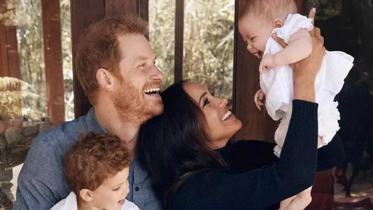 alert-–-happy-birthday-archie!-as-the-young-royal-turns-five-today-–-how-harry-and-meghan’s-son-enjoys-a-gilded-life-helping-to-pick-oranges-and-chasing-seagulls-near-his-parents’-california-mansion