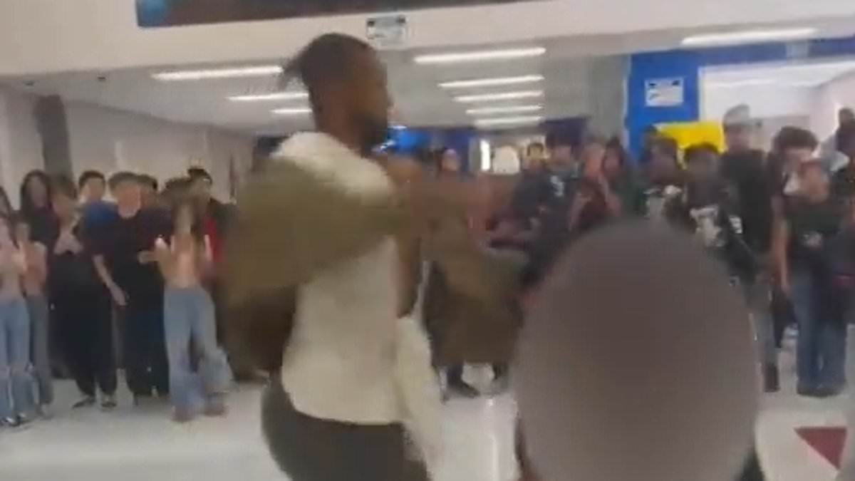 alert-–-las-vegas-substitute-teacher-re’krwon-smith,-27,-is-charged-with-punching-student-who-he-was-seen-‘charging’-at-in-hallway-after-the-kid-called-him-a-racial-slur