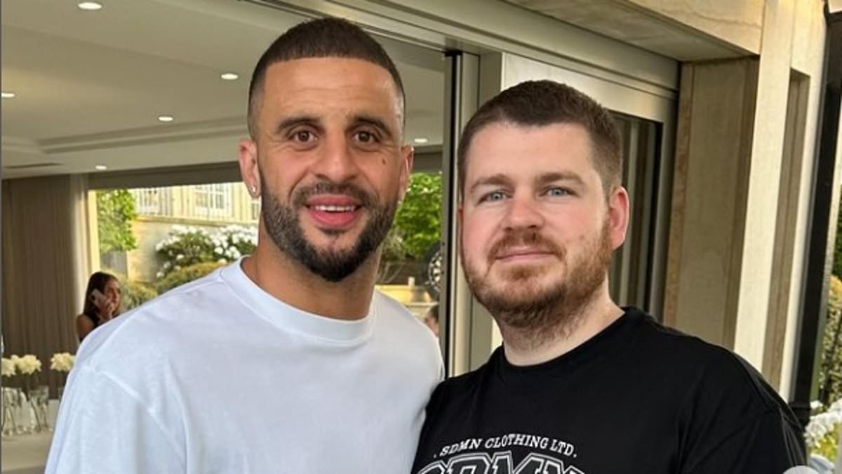 alert-–-inside-kyle-walker-and-wife-annie’s-‘frosty’-reception-at-coleen-and-wayne-rooney’s-mansion-party-following-lauryn-goodman-scandal:-‘they-are-working-through-their-differences-but-things-are-not-as-they-were’