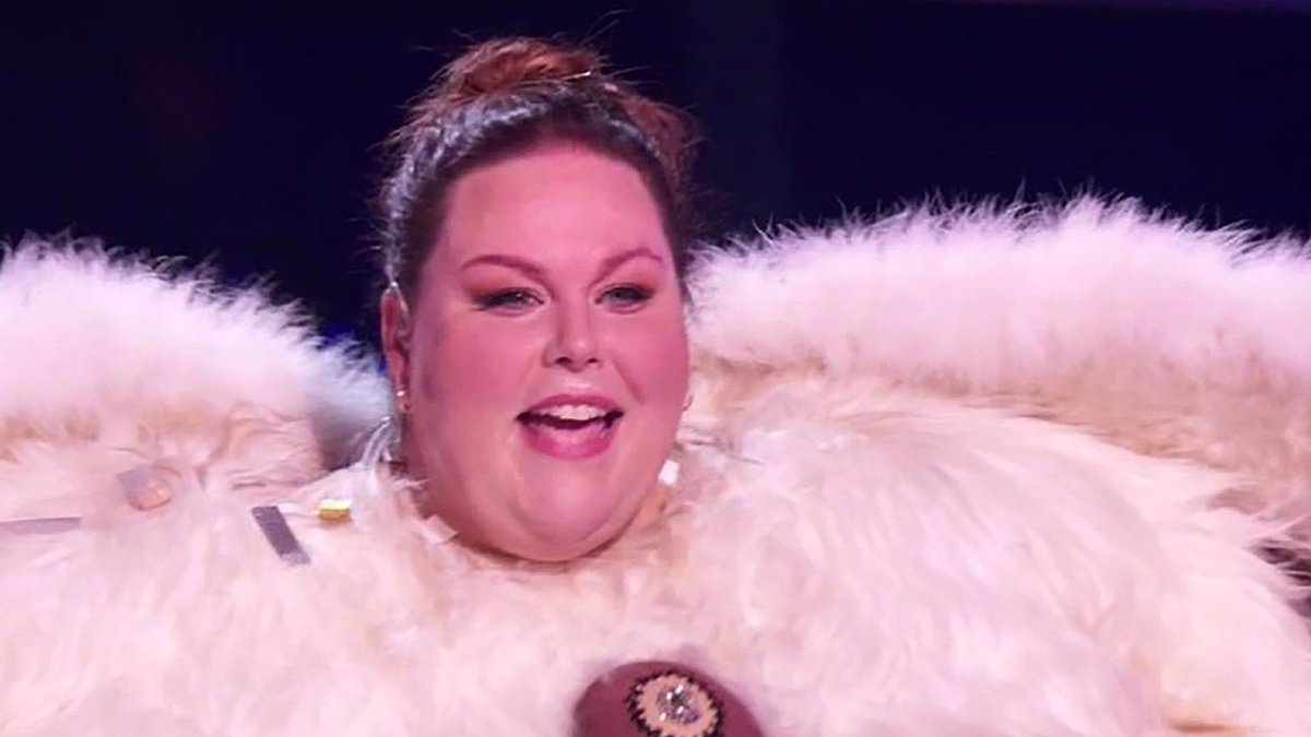 alert-–-the-masked-singer:-chrissy-metz-reveals-identity-after-performing-as-poodle-moth-in-quarterfinals