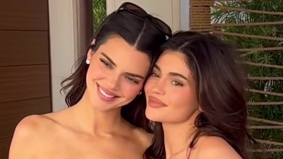 alert-–-kendall-jenner-and-sister-kylie-pose-up-in-sexy-minidresses-during-surprise-las-vegas-appearance…-after-model-insisted-there’s-no-sibling-rivalry-over-who-is-‘prettier’