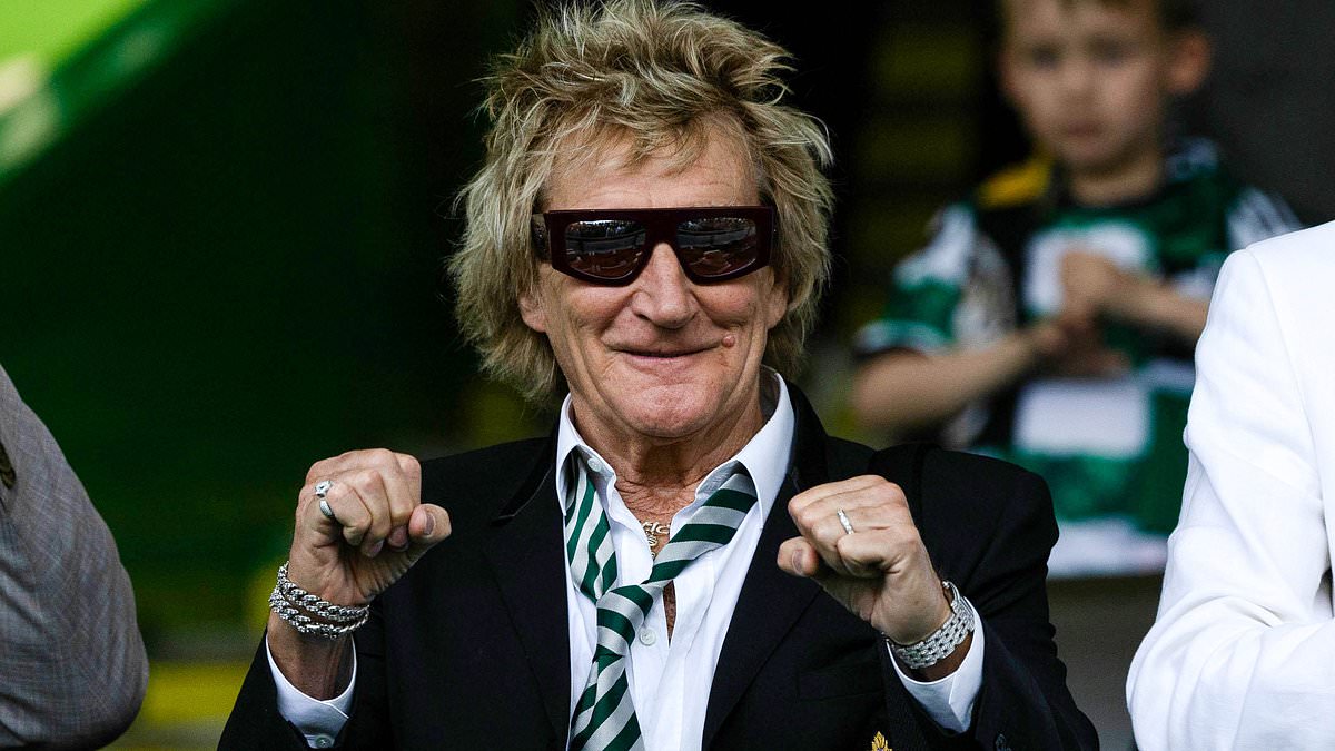 alert-–-sir-rod-stewart,-79,-spends-some-quality-time-with-his-son alastair,-18,-as-his-beloved-team-celtic-fc-secure-a-win-over-their-fierce-rivals-rangers