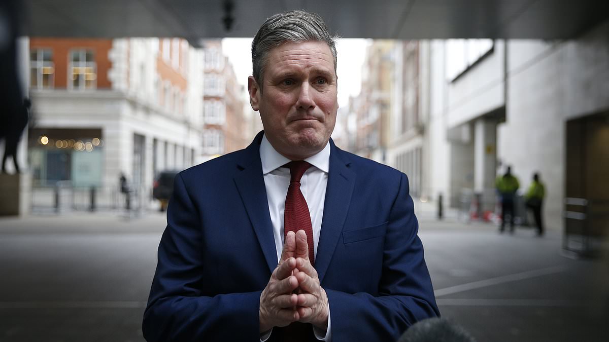 alert-–-keir-starmer-insists-he-is-not-a-‘blair-copycat’-after-tories-slam-labour-leader-for-being-a-‘serial-promise-breaker’-as-he-unveils-pledges-in-run-up-to-the-election