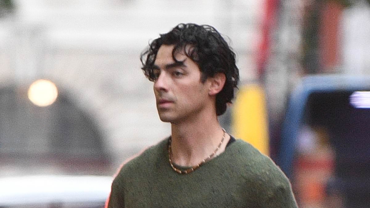 alert-–-joe-jonas-looks-somber-as-he-steps-out-in-london-in-first-sighting-since-ex-sophie-turner-opened-up-about-their-agonizing-divorce