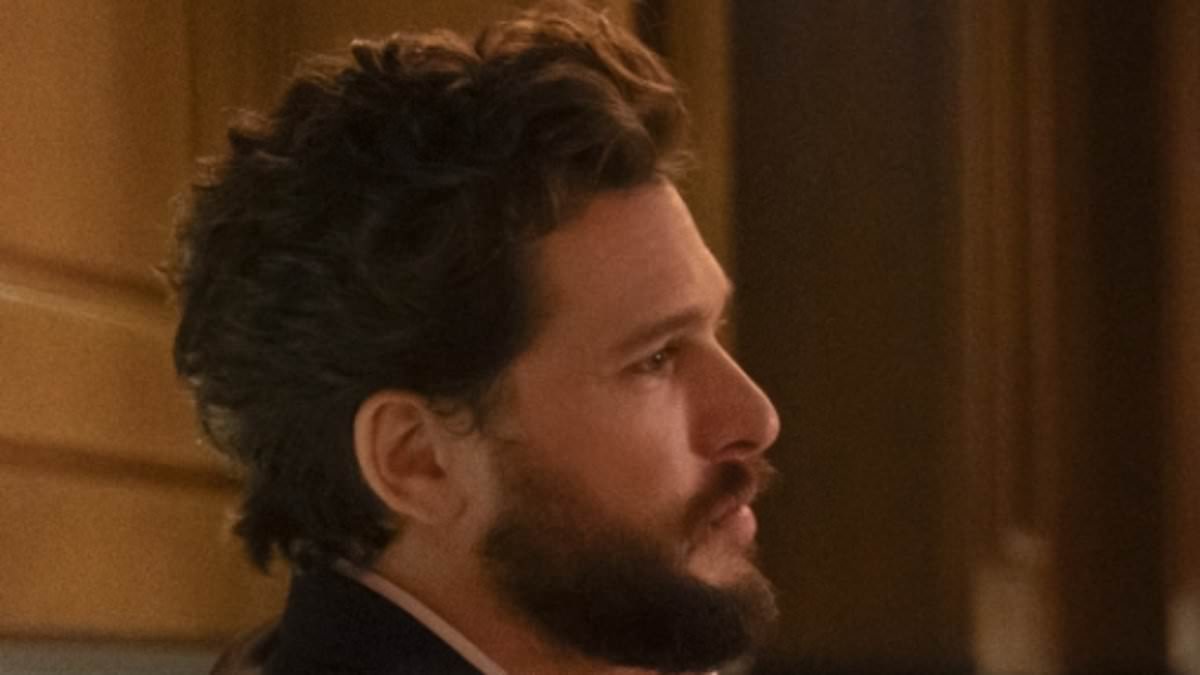 alert-–-industry-series-three-first-look:-kit-harington-takes-on-role-of-green-tech-ceo-lord-henry-muck-as-he-works-on-a-deal-with-marisa-abela’s-yasmin-and-the-pierpoint-&-co-team