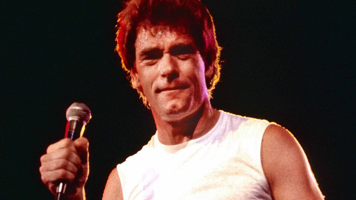 alert-–-huey-lewis,-73,-is-unrecognizable-40-years-after-power-of-love-became-a-hit-song-–-see-what-he-looks-like-now…-after-revealing-he-contemplated-suicide