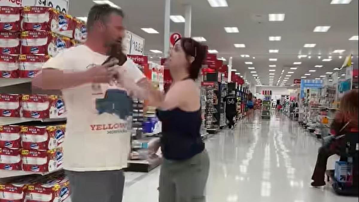 alert-–-dramatic-moment-mother-confronts-sex-offender-in-target-after-catching-him-filming-her-16-year-old-daughter-–-but-cops-say-he-did-not-commit-any-crime