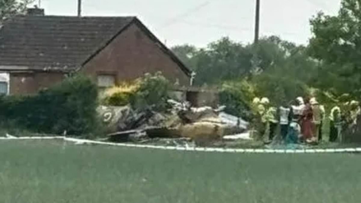 alert-–-spitfire-crashes-in-a-field-during-battle-of-britain-event-at-raf-coningsby:-rescue-helicopter-is-despatched-after-ww2-aircraft-plunged-to-earth