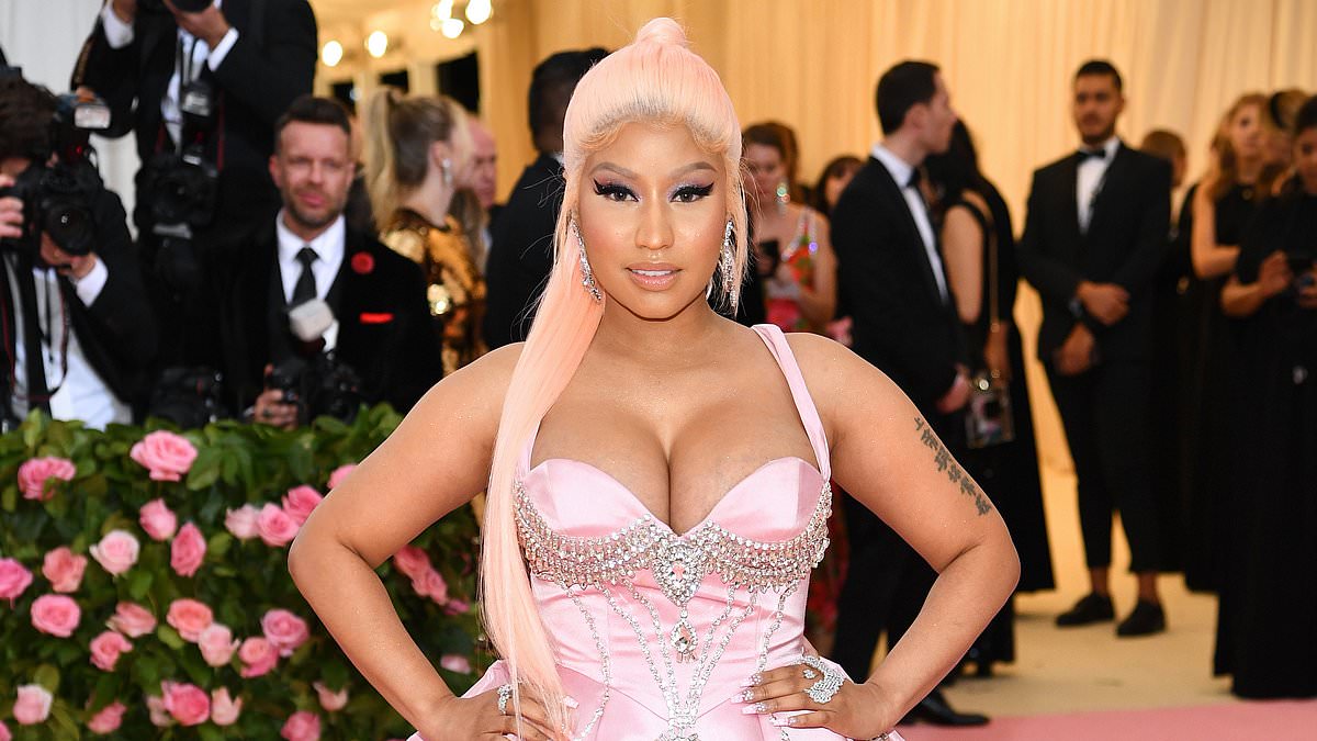 alert-–-nicki-minaj-livestreams-her-own-‘arrest’-in-amsterdam-as-she-is-accused-of-‘carrying-drugs’-in-her-luggage-by-police-amid-her-pink-friday-2-tour