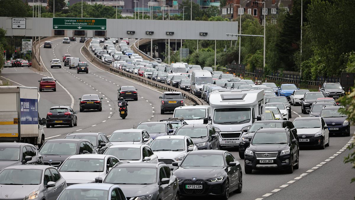 alert-–-travel-chaos-engulfs-bank-holiday-as-suspended-trains,-three-million-drivers-and-two-hour-ferry-queues-paralyse-the-uk