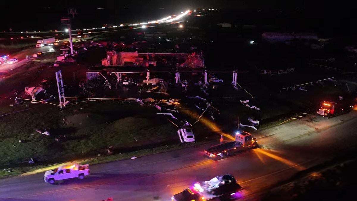 alert-–-texas-storm-damage:-‘end-of-the-world’-scenes-after-tornados-and-‘extreme’-hail-torture-lone-star-state