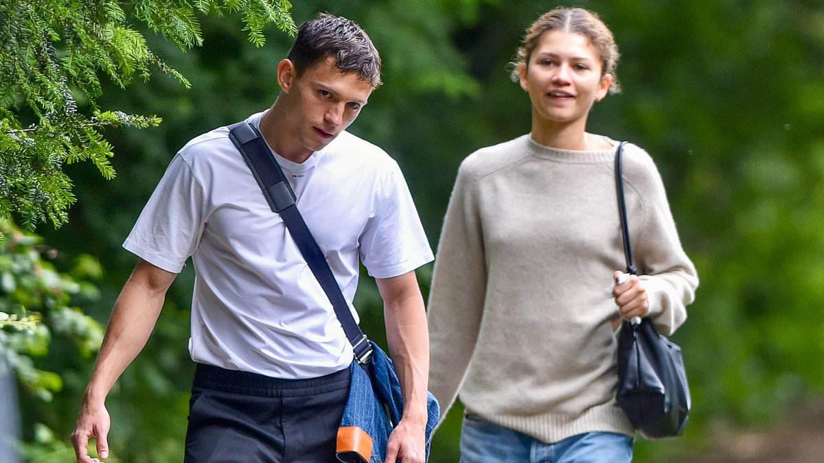 alert-–-zendaya-and-tom-holland-look-worlds-away-from-their-typical-red-carpet-glamour-as-the-make-up-free-star-and-her-boyfriend-step-out-for-a-dog-walk-in-richmond-amid-his-west-end-role-in-romeo-&-juliet