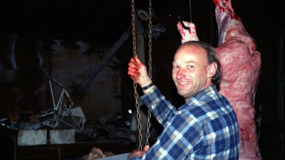 alert-–-robert-pickton-is-murdered-in-prison:-canadian-serial-killer-confessed-to-killing-49-women-whose-remains-he-fed-to-his-pigs