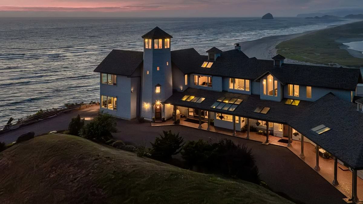 alert-–-breathtaking-oregon-‘sea-ranch’-that-sits-on-25-acres-of-pristine-pacific-oceanfront-land-sells-for-huge-reduction-after-originally-listing-for-$10-million