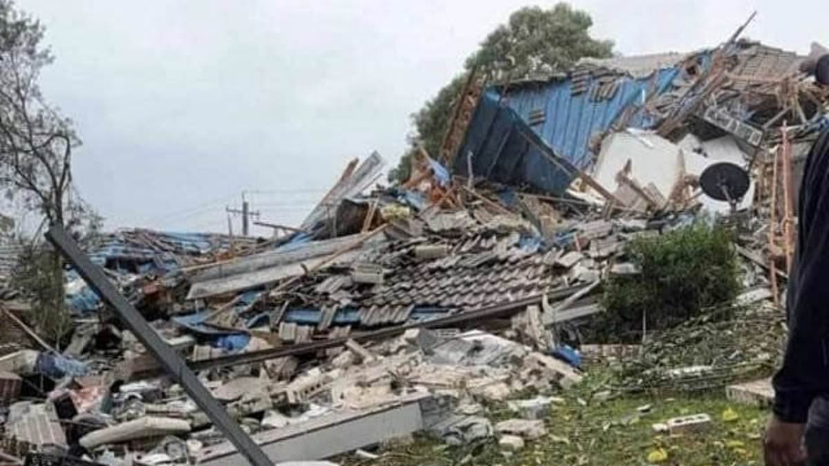 alert-–-whalan-house-explosion:-fears-for-residents-after-massive-explosion-rocks-suburb