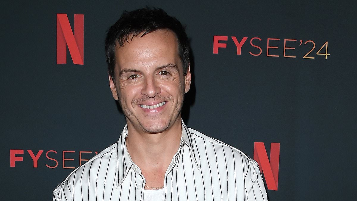 alert-–-andrew-scott-reveals-the-’embarrassing’-note-actors-can-get-from-their-directors-while-in-the-middle-of-filming-sex-scenes