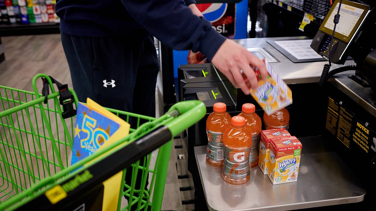 alert-–-massive-u-turn-as-dollar-general-ditches-self-checkouts-in-12,000-stores-–-but-not-because-they-care-about-customer-service