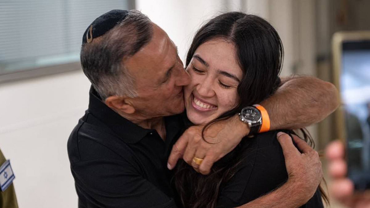 alert-–-noa-argamani,-26,-did-not-see-sunlight-for-245-days-before-daring-israeli-special-forces-rescue…-as-friend-says-she-is-‘happy’-to-be-going-home-but-adds-‘it-will-take-time-to-understand-everything’