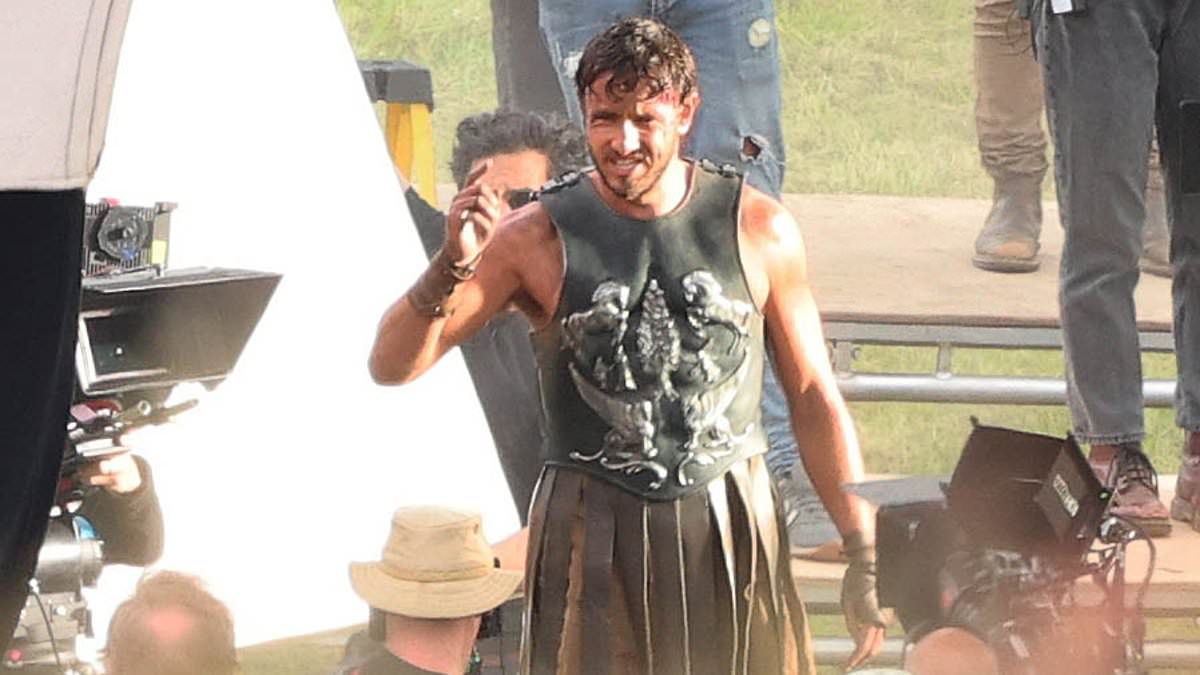 alert-–-gladiator-2-star-paul-mescal-is-seen-in-character-as-battered-and-bloodied-lucius-for-the-first-time-as-reshoots-are-filmed-in-rural-sussex-ahead-of-hotly-anticipated-release