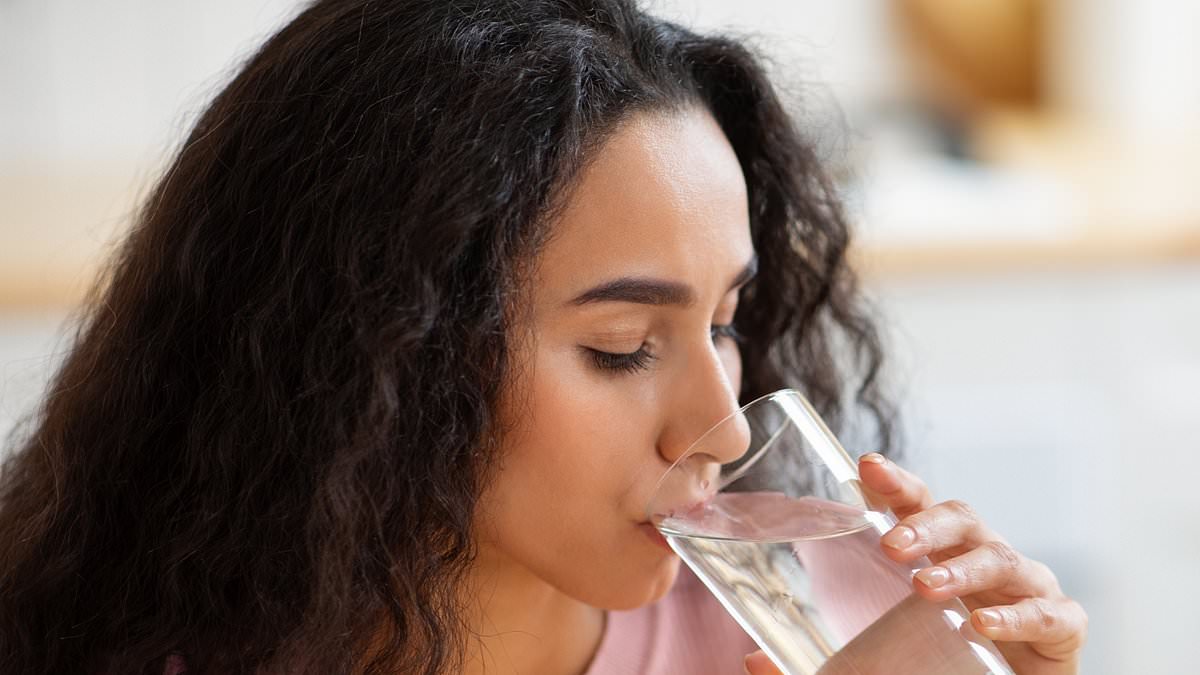 alert-–-how-one-simple-change-will-ensure-your-drinking-water-is-clean-if-you’re-worried-about-cancer-scare-–-as-expert-gives-reassuring-advice